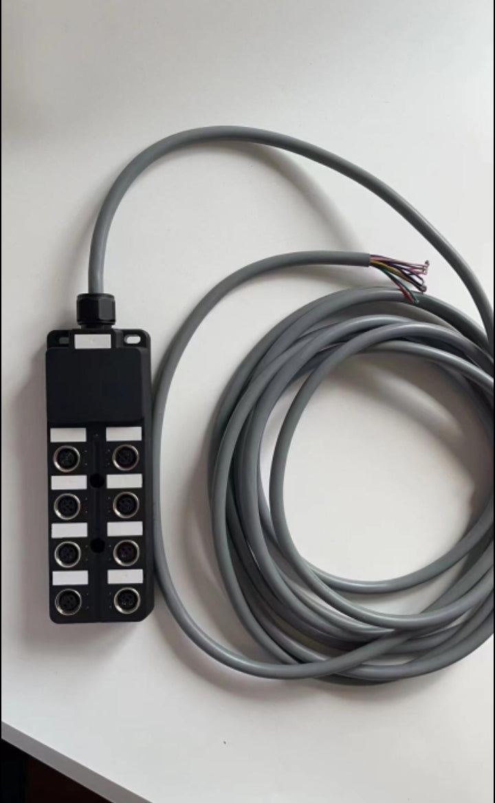 M12 Juntion box -8 ports- 5 pin